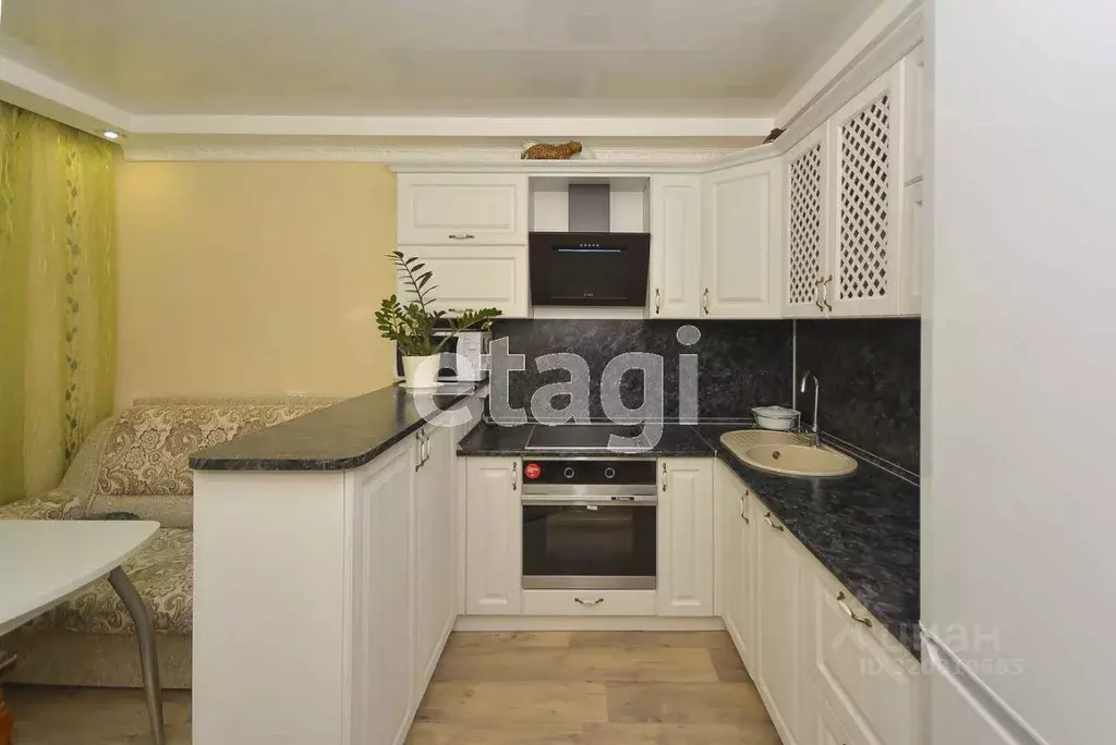 1-к кв. Тюменская область, Тюмень Кремлевская ул., 110к2 (43.0 м) - Фото 1