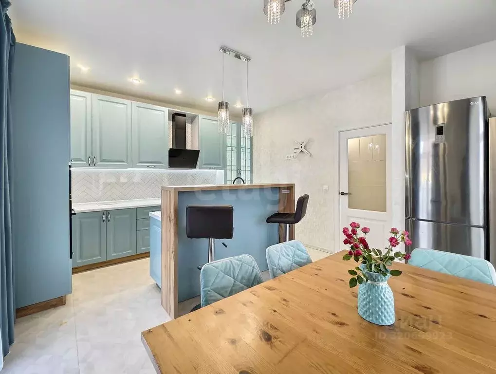 Дом в Тюменская область, Тюмень проезд Ялтинский (220 м) - Фото 1