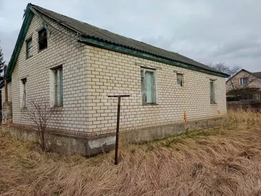 Дом в Псковская область, Порхов ул. 54-й Армии, 10 (70 м) - Фото 1