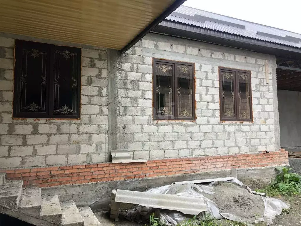 Дом в Ингушетия, Назрань ул. Сахалинская (200 м) - Фото 1