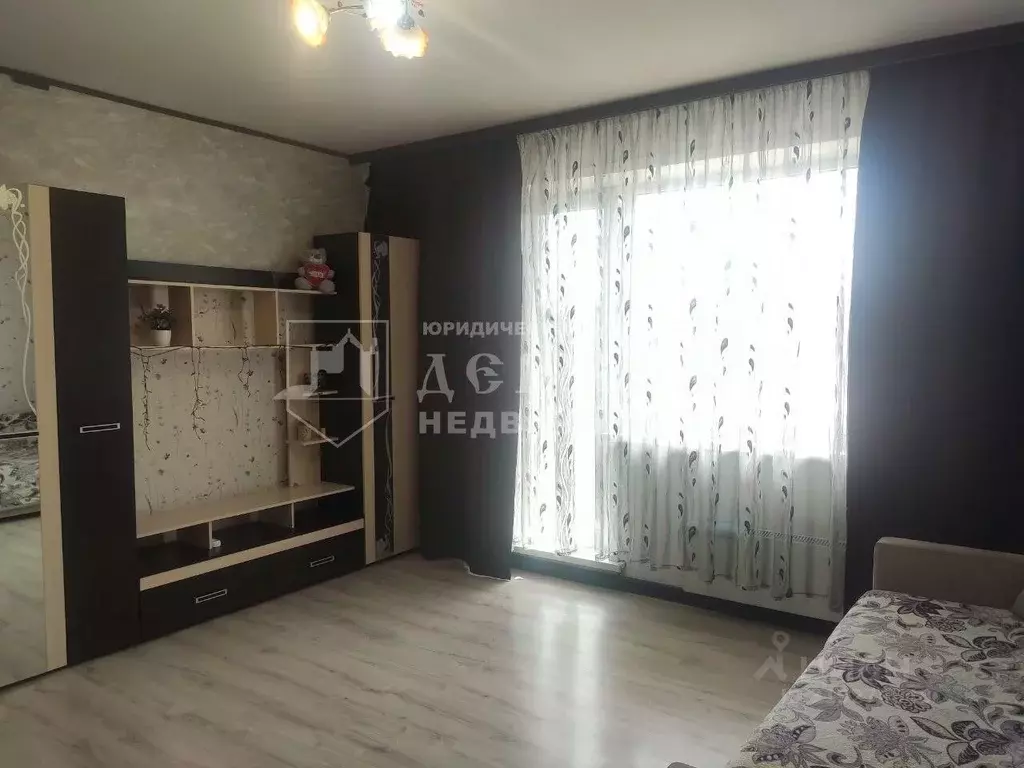 2-к кв. Кемеровская область, Междуреченск ул. Пушкина, 38 (56.9 м) - Фото 0