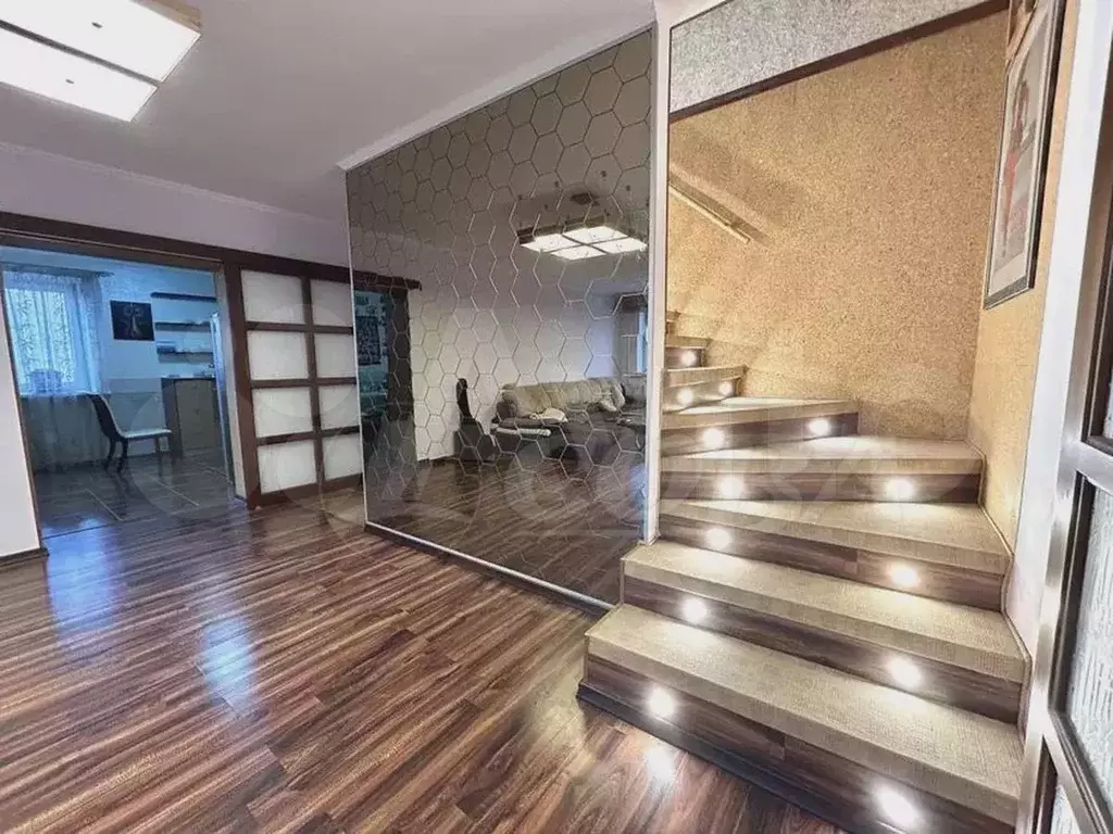 4-к. квартира, 220 м, 10/11 эт. - Фото 1