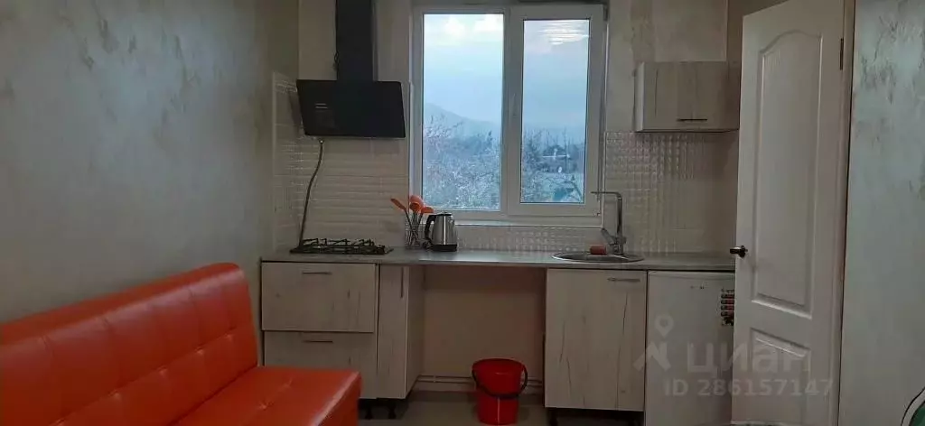 1-к кв. Крым, Судак ул. Чехова, 19 (32.0 м) - Фото 1
