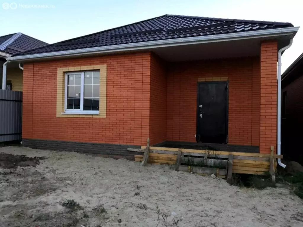 Дом в Ростов-на-Дону, улица Оганова (120 м) - Фото 1