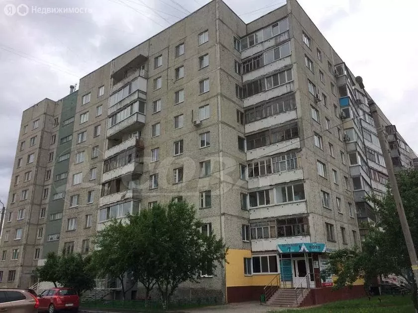 3-комнатная квартира: Тюмень, улица Мельникайте, 135 (70 м) - Фото 0