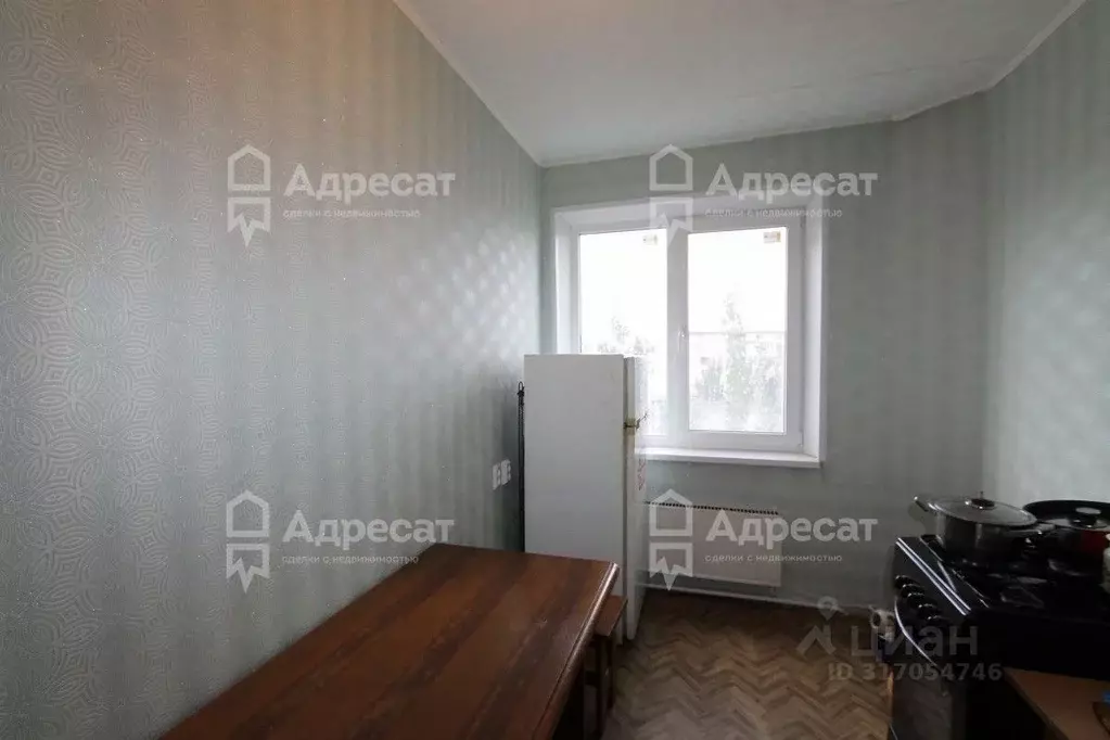 3-к кв. Волгоградская область, Волгоград ул. Репина, 3 (64.7 м) - Фото 2
