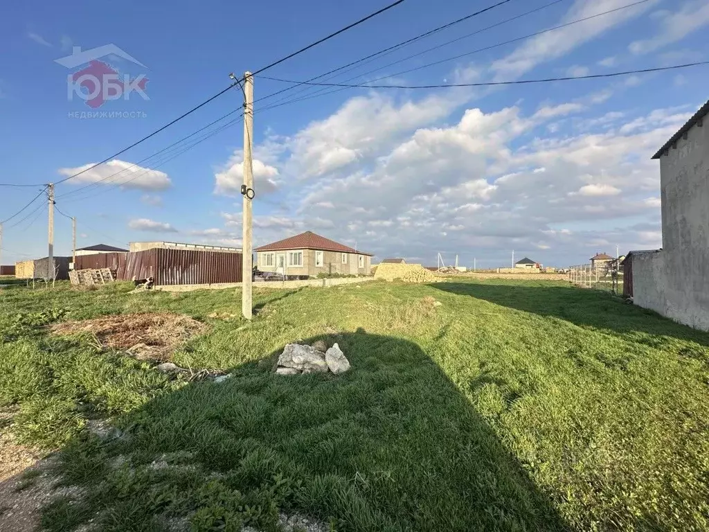 Участок в Крым, Сакский район, с. Молочное ул. Амет-хана Султана, 9 ... - Фото 2