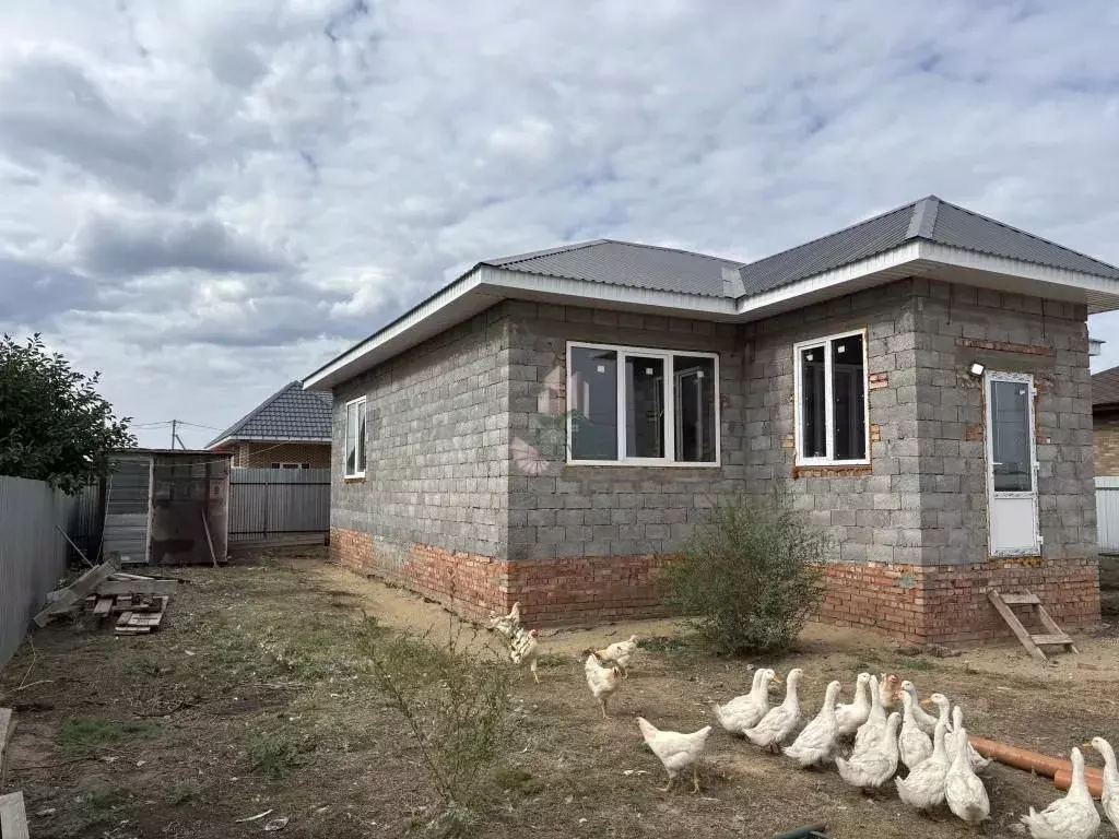 Дом в Саратовская область, Энгельсский район, Новопушкинское ... - Фото 2