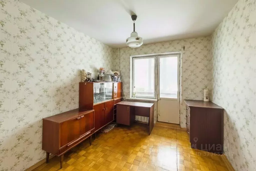 3-к кв. Ульяновская область, Ульяновск ул. Варейкиса, 28 (62.9 м) - Фото 1