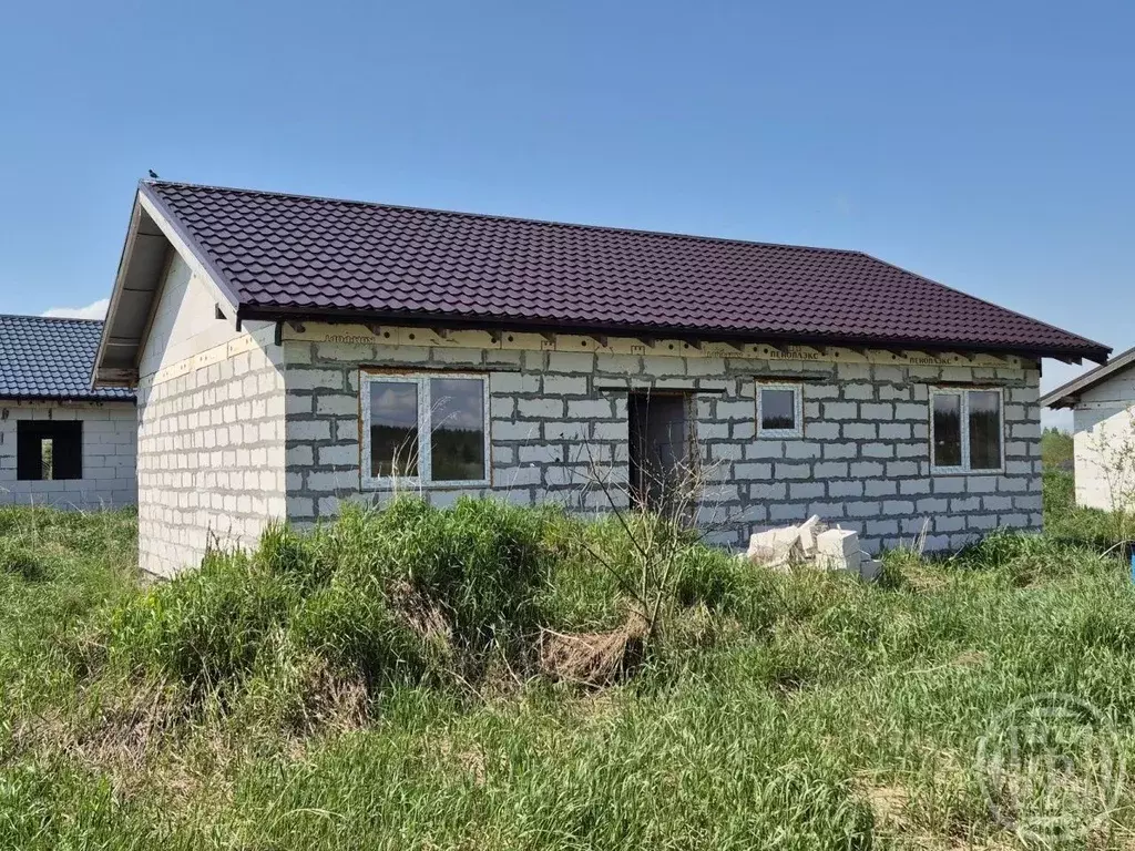 Дом в Ленинградская область, Гатчинский муниципальный округ, д. ... - Фото 1