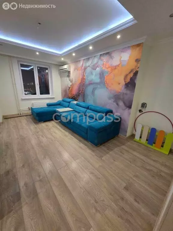 4-комнатная квартира: Тюмень, улица Бориса Опрокиднева, 2 (94.3 м) - Фото 1