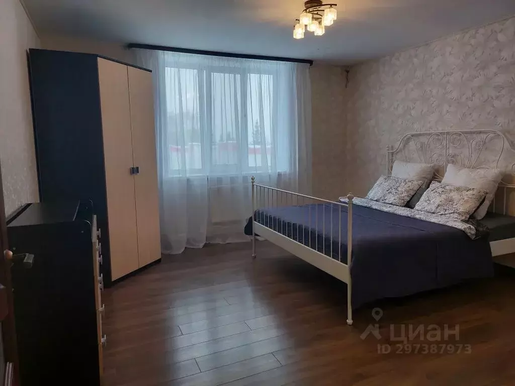 1-к кв. Свердловская область, Среднеуральск Лесозаводской пер., 6/6 ... - Фото 0