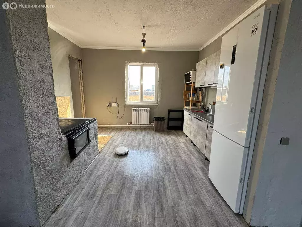 Дом в село Сужа, Театральная улица (100 м) - Фото 1