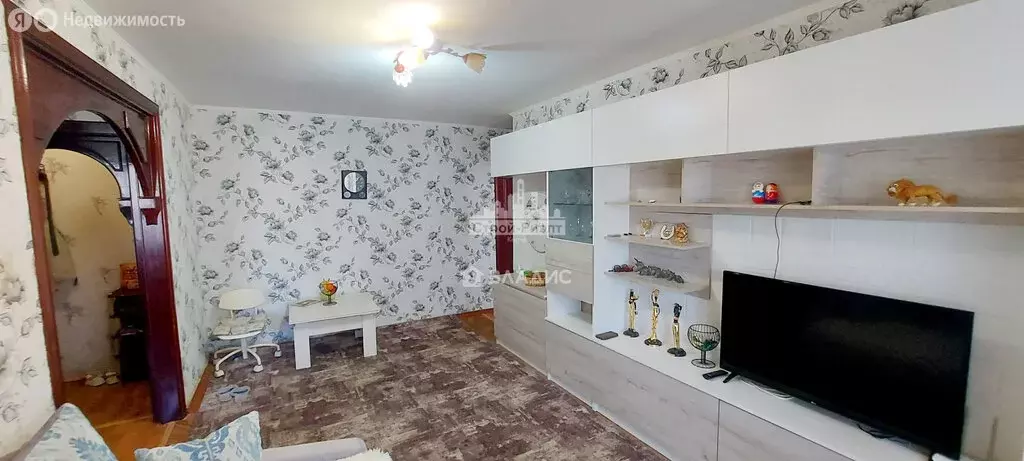 3-комнатная квартира: Керчь, улица Орджоникидзе, 111 (58.1 м) - Фото 1