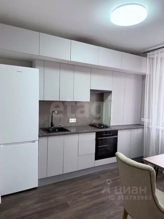 1-к кв. Крым, Симферополь ул. Батурина (38.7 м) - Фото 0
