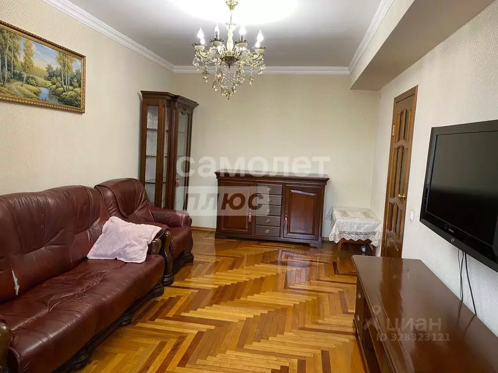 2-к кв. Кабардино-Балкария, Нальчик ул. Ахохова, 96 (65.0 м) - Фото 2