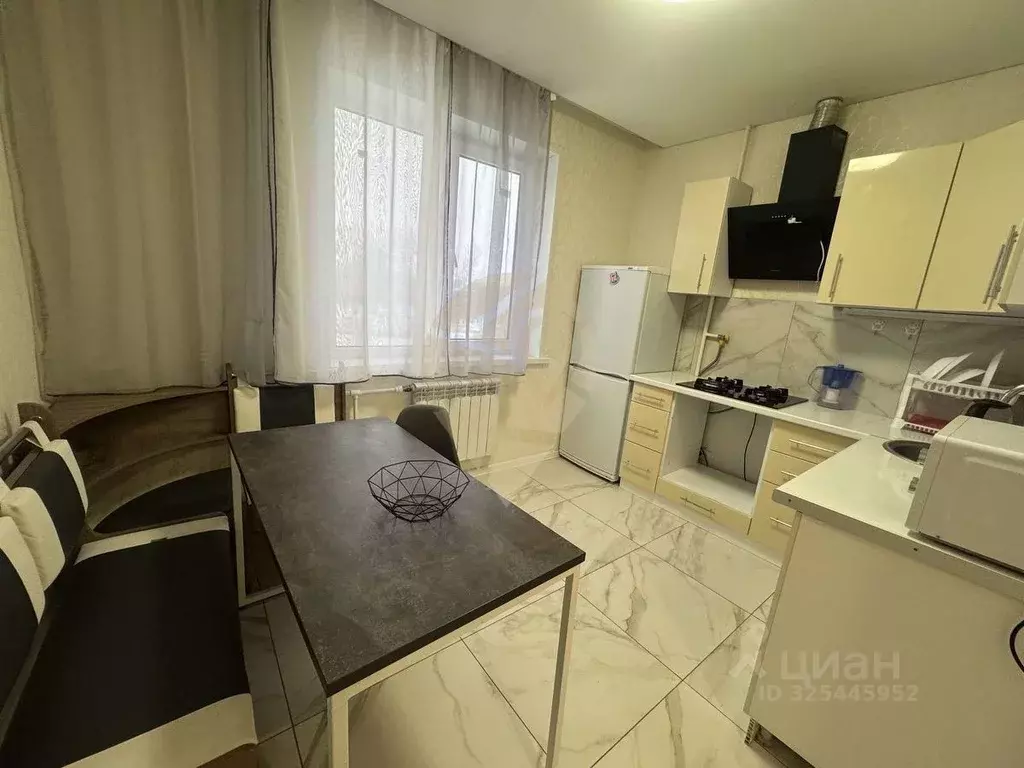 1-к кв. Белгородская область, Старый Оскол ул. Свердлова, 11 (37.0 м) - Фото 1