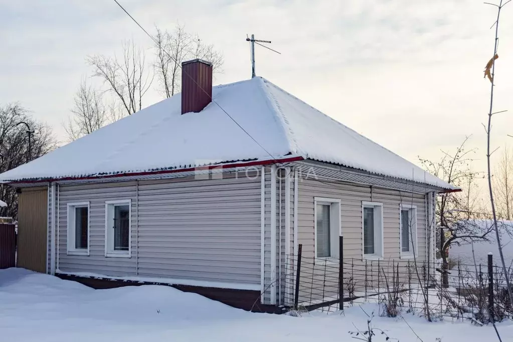 Дом в Кемеровская область, Новокузнецк Сборная ул., 12 (60 м) - Фото 1