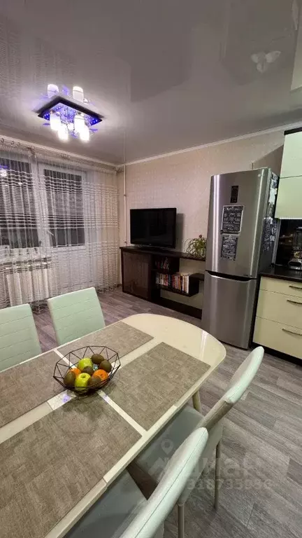2-к кв. Татарстан, Набережные Челны 65-й комплекс, 17 (60.7 м) - Фото 1