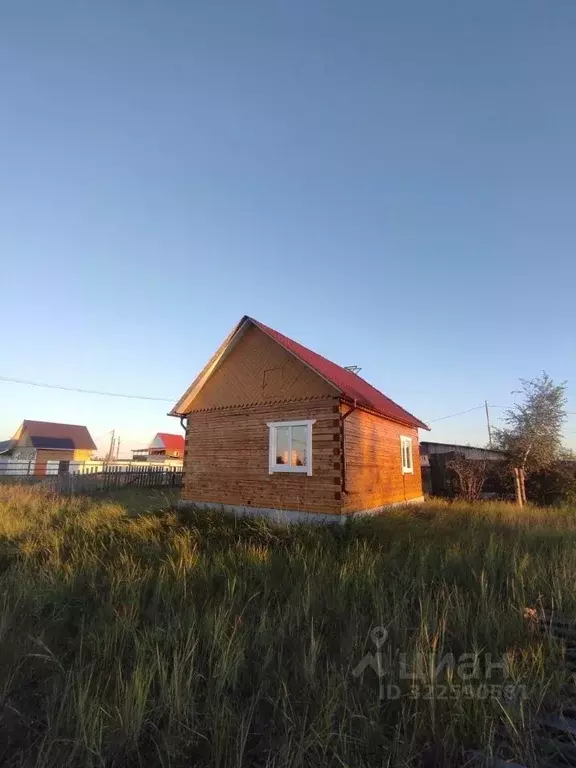 Дом в Саха (Якутия), Якутск ул. Рубиновая (48 м) - Фото 1