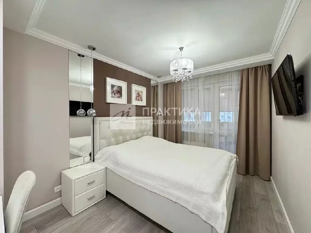 Продается 3-комнатная квартира - Фото 1