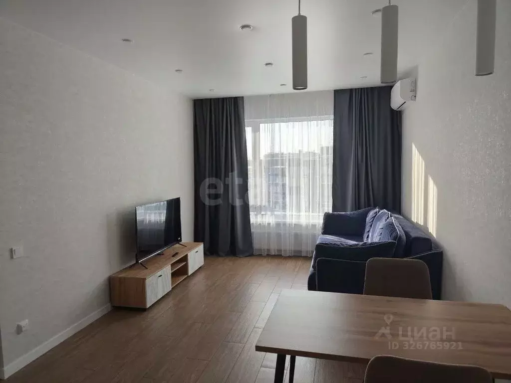 1-к кв. Тюменская область, Тюмень ул. 50 лет Октября, 63Г (42.0 м) - Фото 2