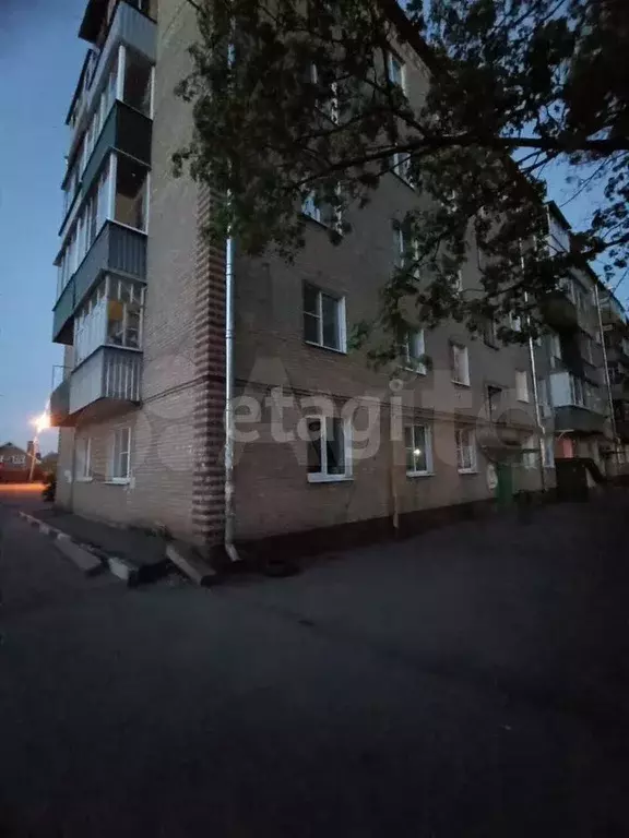 4-к. квартира, 60,5 м, 5/5 эт. - Фото 0