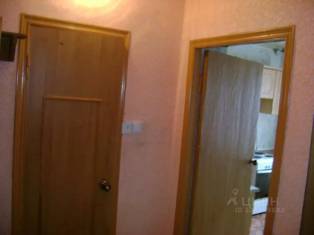 1-к кв. Белгородская область, Старый Оскол Макаренко мкр, 17 (37.0 м) - Фото 1