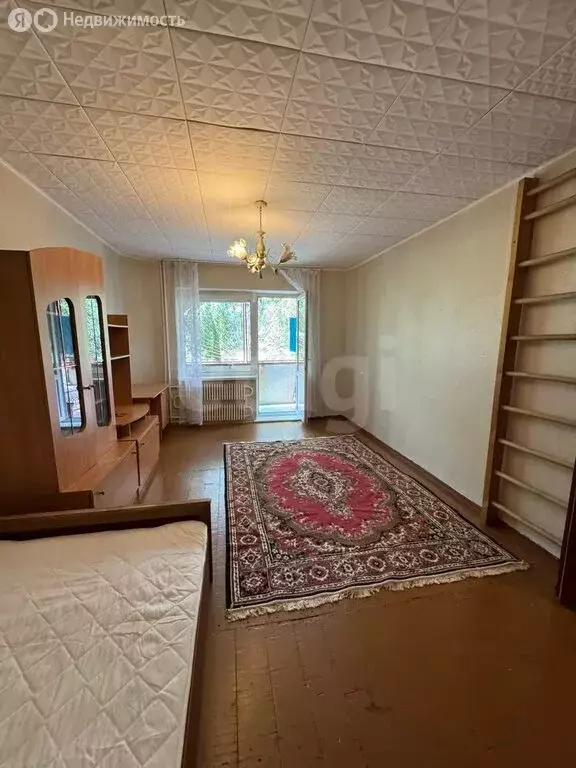 1-комнатная квартира: Омск, улица Крупской, 17 (38 м) - Фото 0
