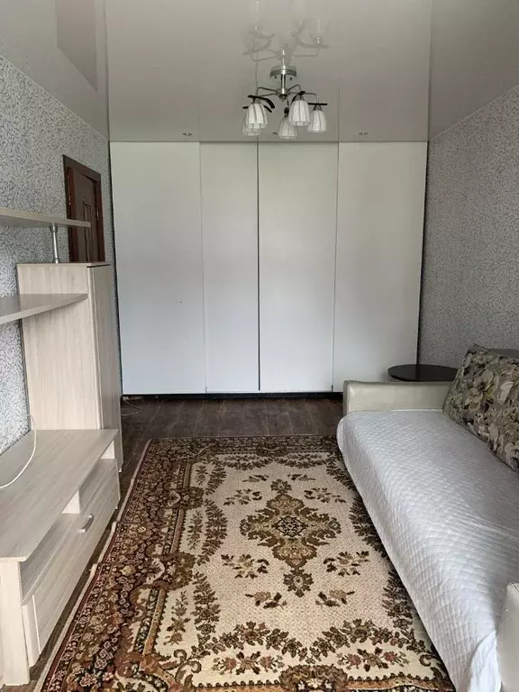 1-к кв. Псковская область, Псков ул. 1-я Поселочная, 15 (37.0 м) - Фото 1