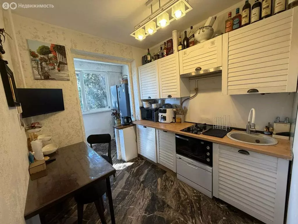 2-комнатная квартира: Ялта, улица Свердлова, 89к2 (53 м) - Фото 2