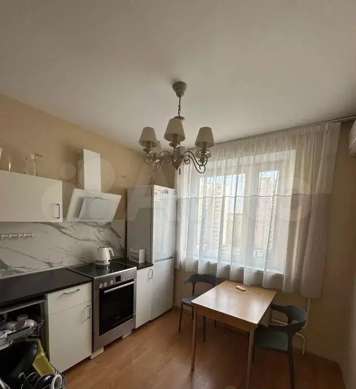 1-к. квартира, 40 м, 7/14 эт. - Фото 0