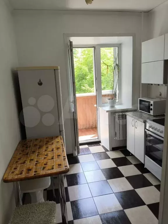 1-к. квартира, 38 м, 2/5 эт. - Фото 1
