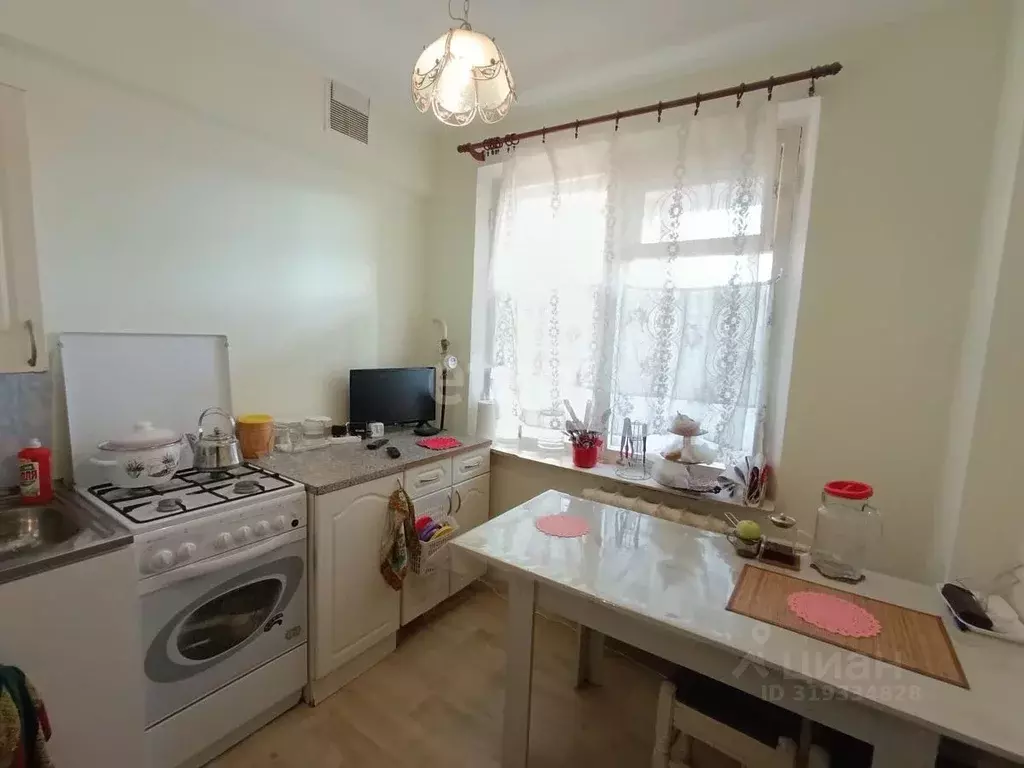 2-к кв. Архангельская область, Архангельск ул. Урицкого, 49к2 (51.4 м) - Фото 0