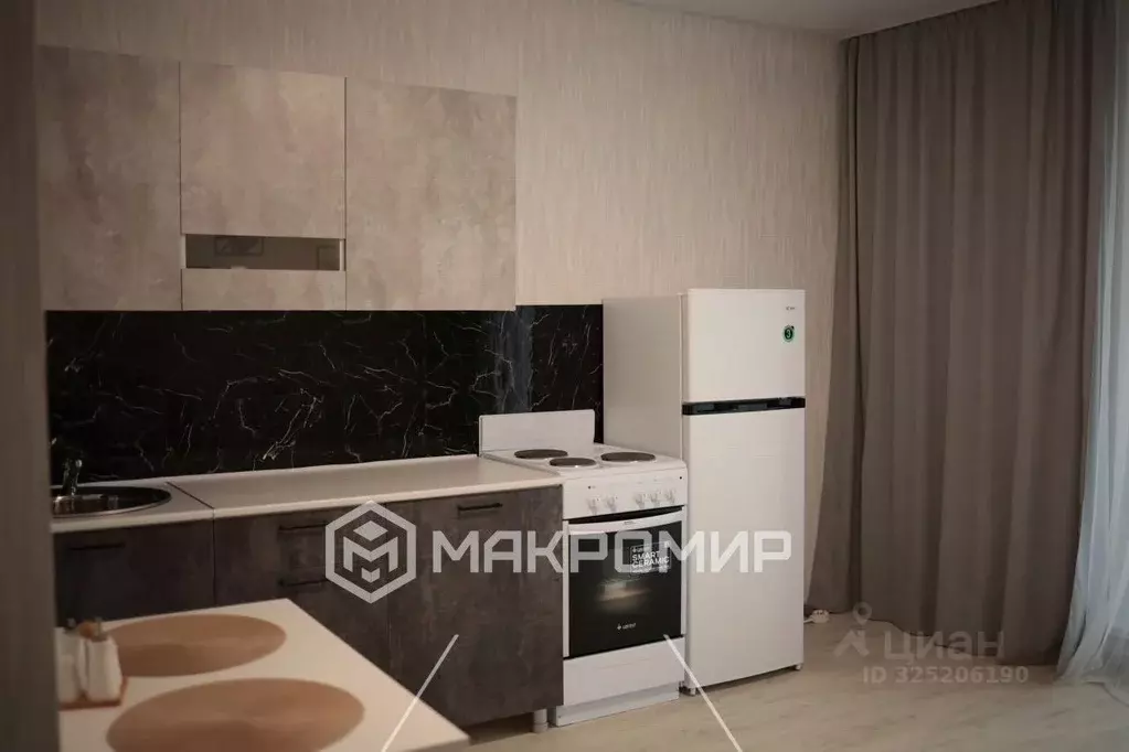 Студия Челябинская область, Челябинск ул. Маршала Чуйкова, 28 (24.2 м) - Фото 2