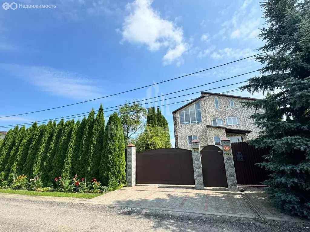 Дом в Брянск, улица Бабушкина (298.7 м) - Фото 1