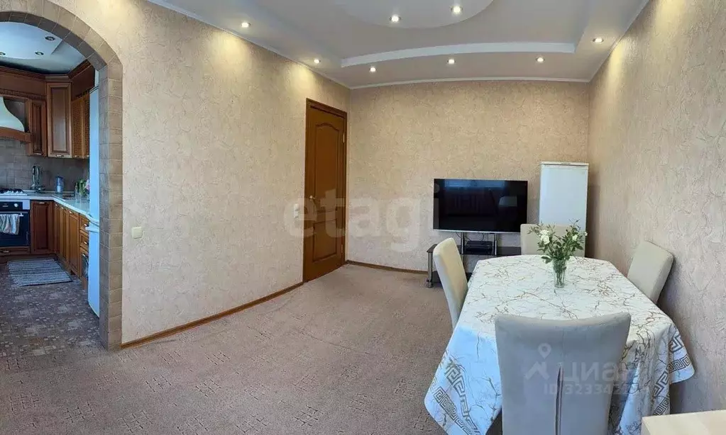 3-к кв. Саратовская область, Энгельс Энгельс-1 мкр, 74 (60.0 м) - Фото 1