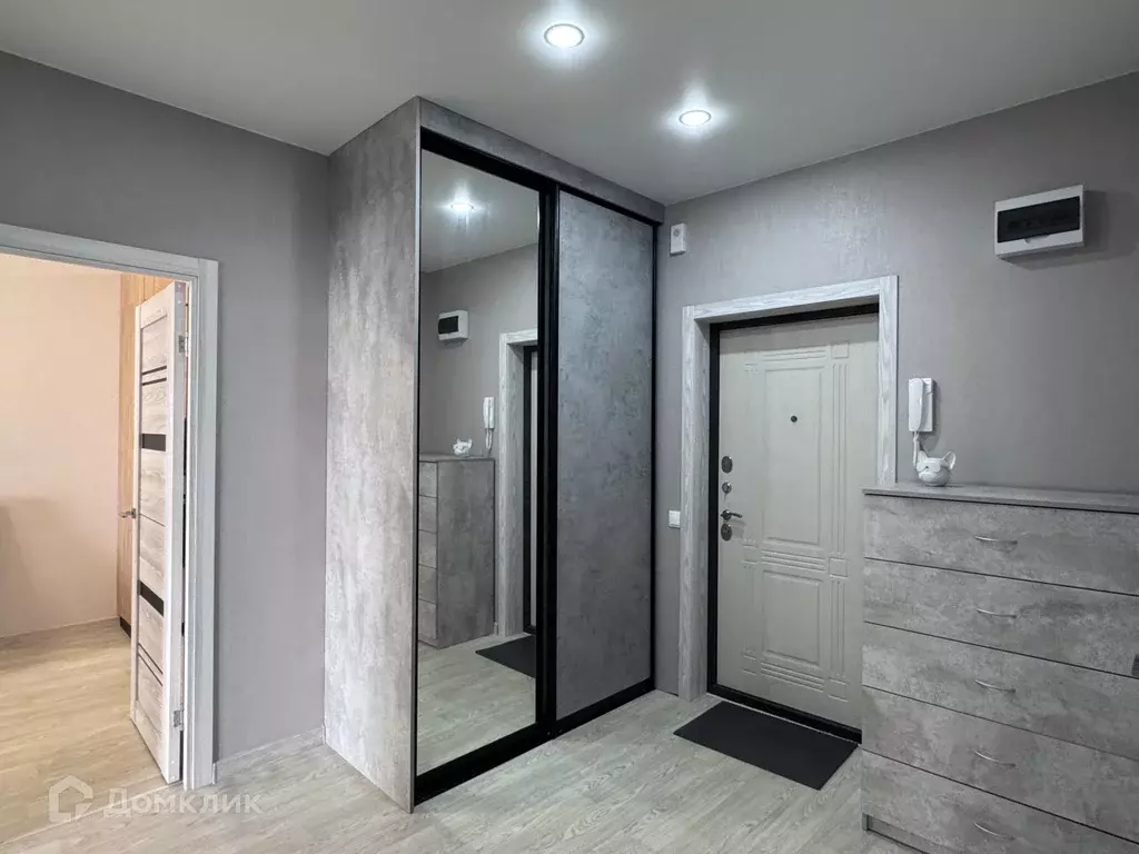 Продаётся 2-к квартира, 56.4 м - Фото 0