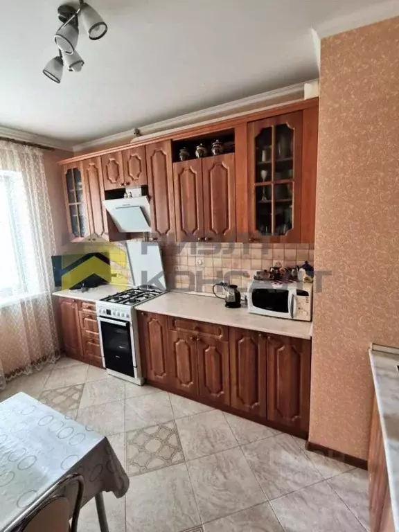 3-к кв. Омская область, Омск Заозерная ул., 28 (65.0 м) - Фото 2