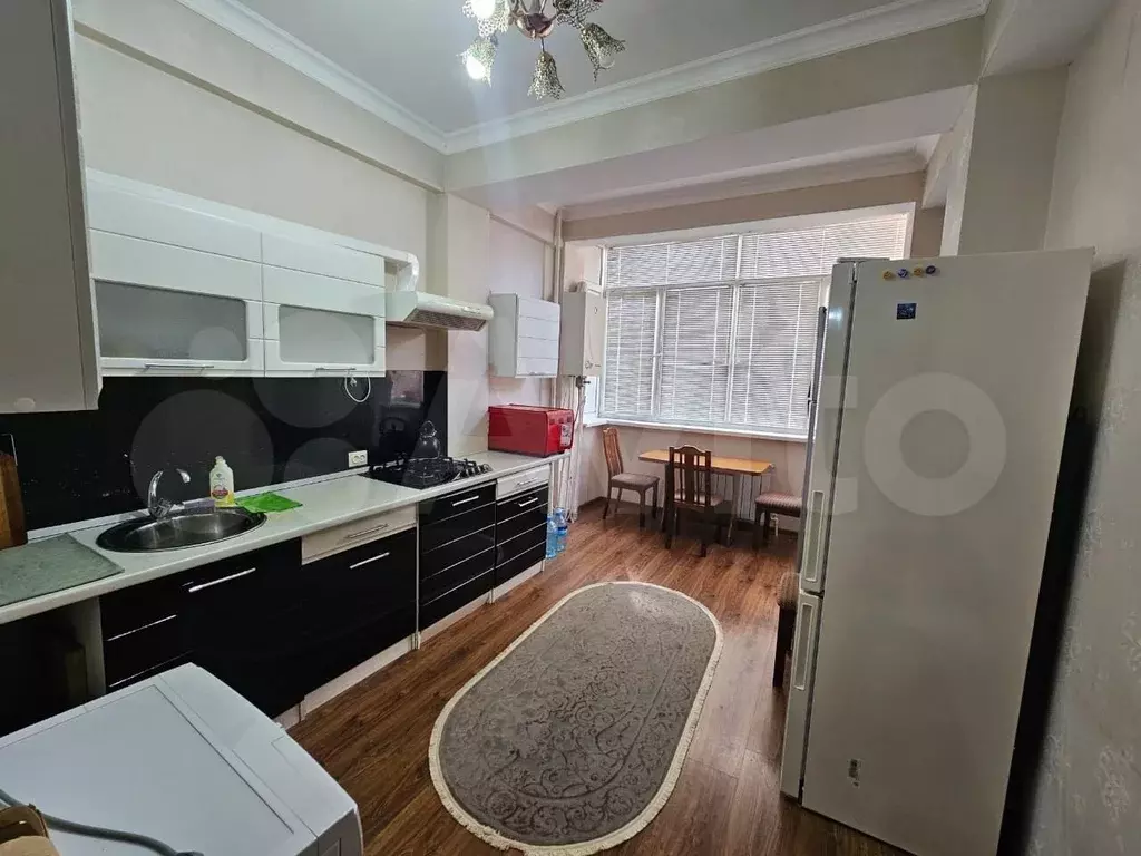 1-к. квартира, 50 м, 3/10 эт. - Фото 0
