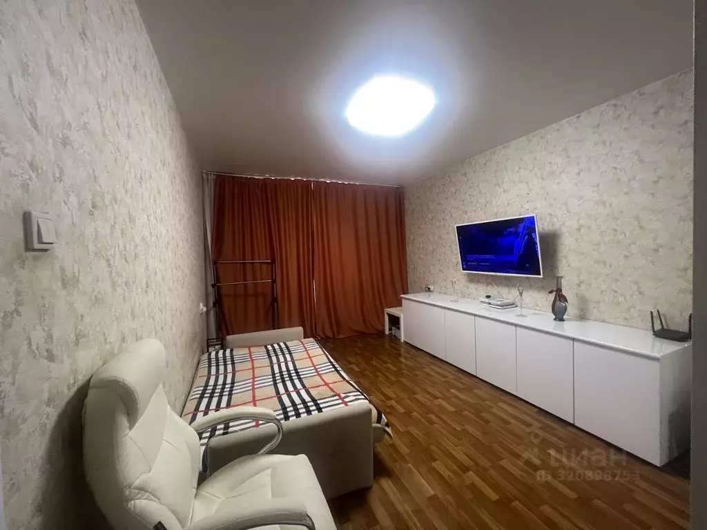 1-к кв. Саха (Якутия), Якутск ул. Белинского, 34 (44.0 м) - Фото 1