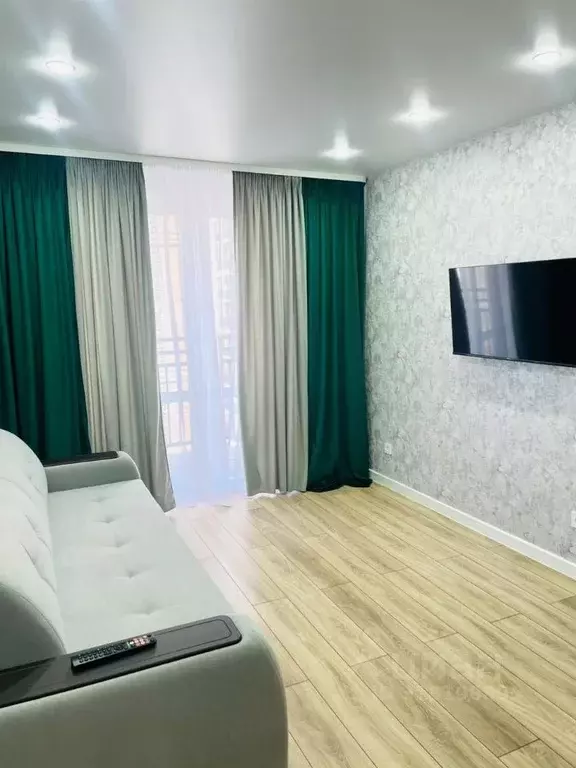 2-к кв. Удмуртия, Ижевск Красная ул., 118к1 (42.0 м) - Фото 0