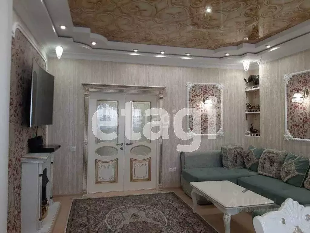 3-к кв. Тюменская область, Тюмень ул. Малыгина, 90 (129.4 м) - Фото 0