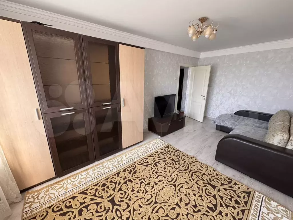 1-к. квартира, 45 м, 9/9 эт. - Фото 0