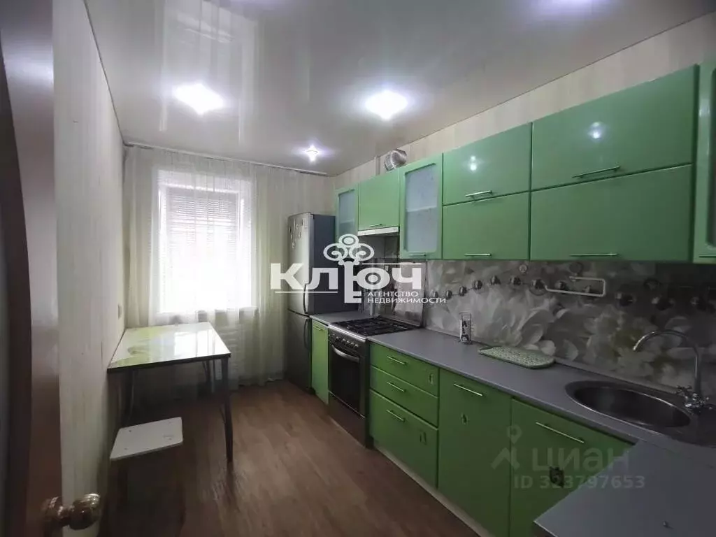 3-к кв. Башкортостан, Стерлитамак Коммунистическая ул., 75 (61.4 м) - Фото 1