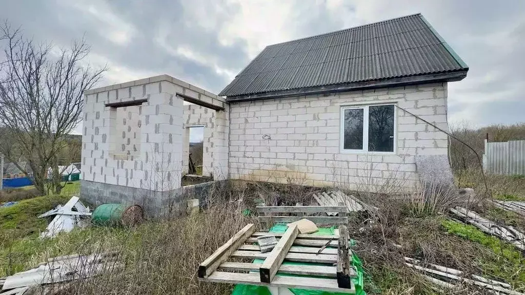 Дом в Белгородская область, Яковлевский муниципальный округ, с. ... - Фото 2