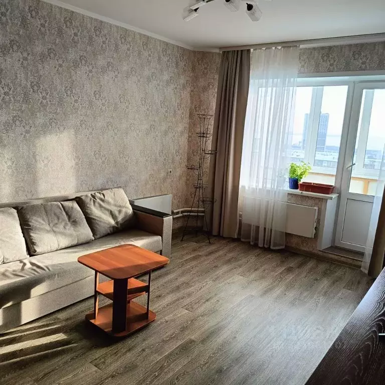 1-к кв. Новосибирская область, Новосибирск ул. Динамовцев, 17 (39.9 м) - Фото 1