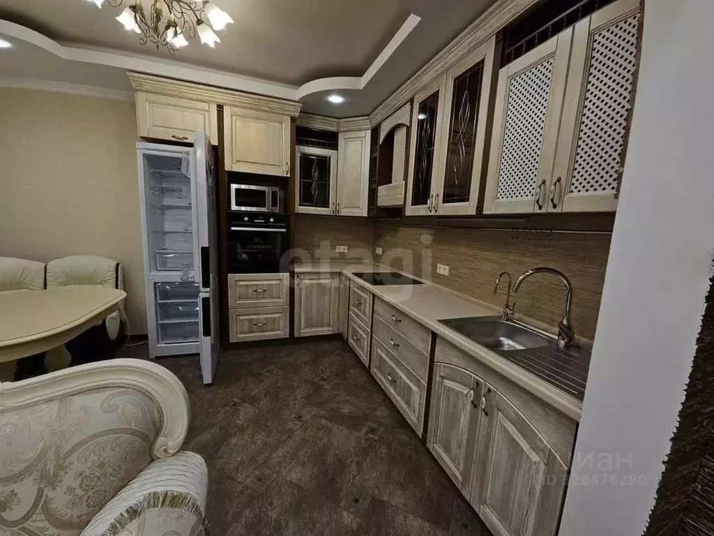 1-к кв. Тюменская область, Тюмень Таврическая ул., 9к1 (63.4 м) - Фото 2