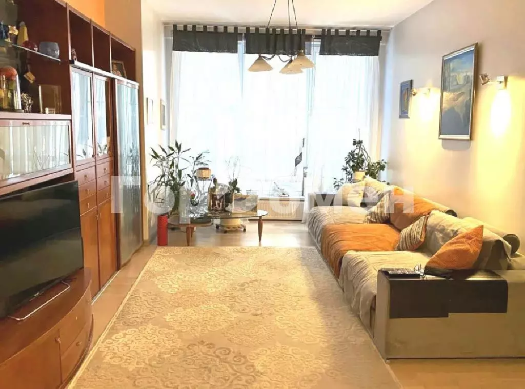 Продается 3-комнатная квартира - Фото 1