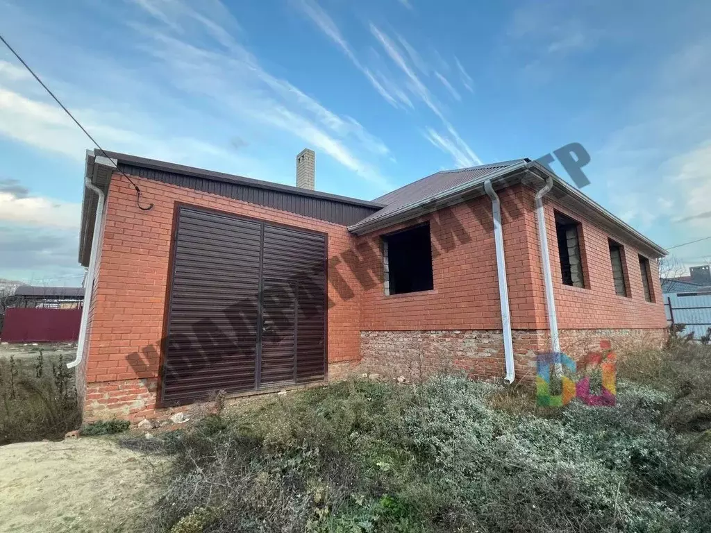 Дом в Калмыкия, Элиста ул. Лувсана Шарапа Тепкина, 1А (168 м) - Фото 2